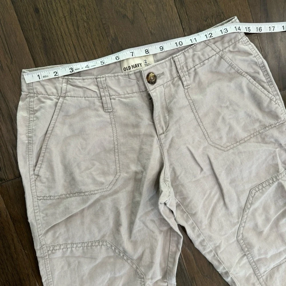 Old Navy Cropped Pants - Picture 5 of 8